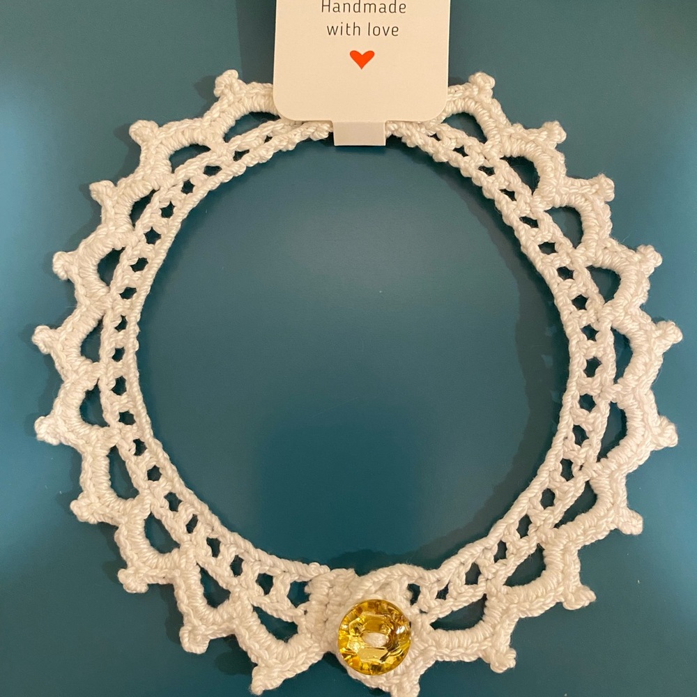 Crochet Choker Necklace with Yellow Gem Handmade - Picture 4 of 5